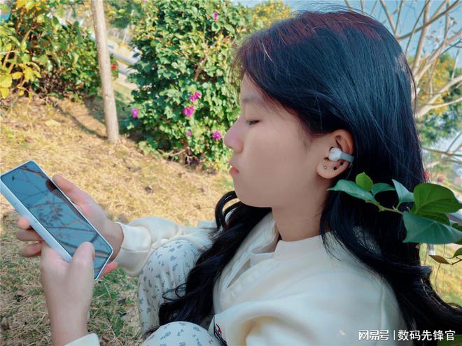 测：真百元舒适度与清音完美结合！米乐m6虹觅Air耳夹式耳机评(图7)