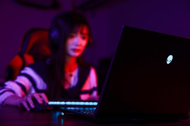 阵：m16 R2+Pro键鼠耳机性能巅峰纯血Alienware外星人电竞装备矩(图2)